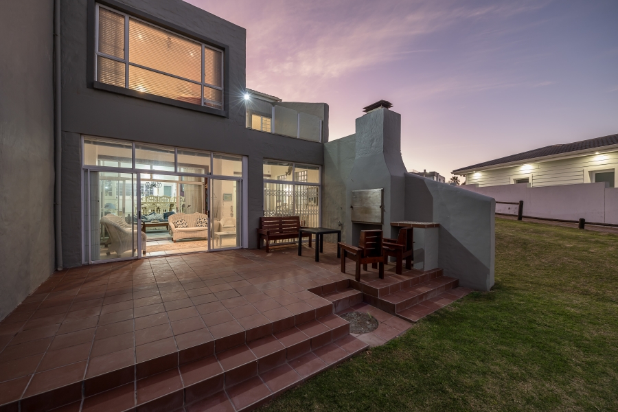 5 Bedroom Property for Sale in Bayview Western Cape